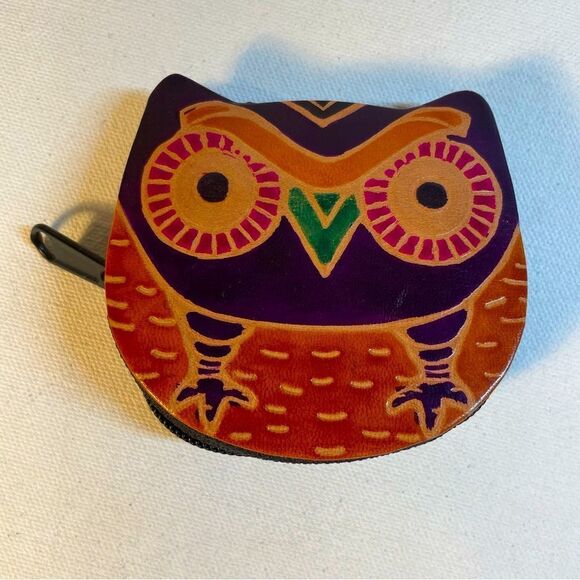Adorable owl 🦉 change purse leather handmade hand painted zip pouch - Picture 1 of 5